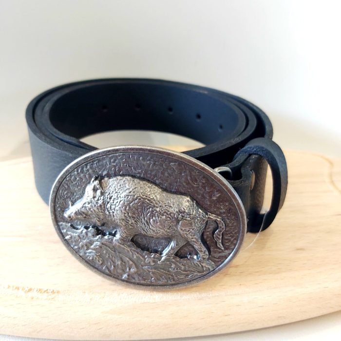 Черен кожен колан с метална тока диво прасе