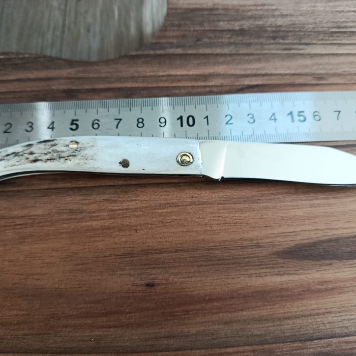 Сгъваемо ножче "косте"