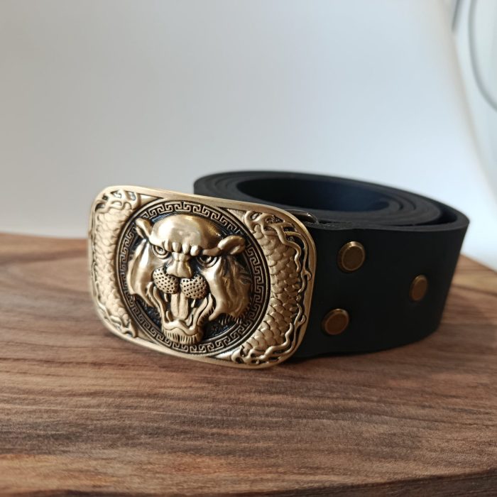 Колан с масивна тока "тигър"