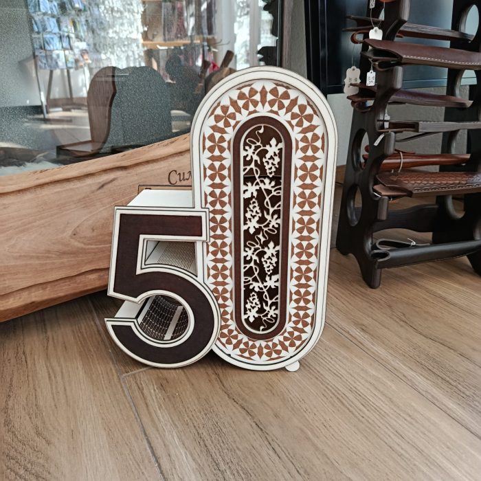 Юбилейна кутия "50 г." за бутилка